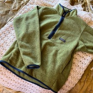 Green Patagonia fleece